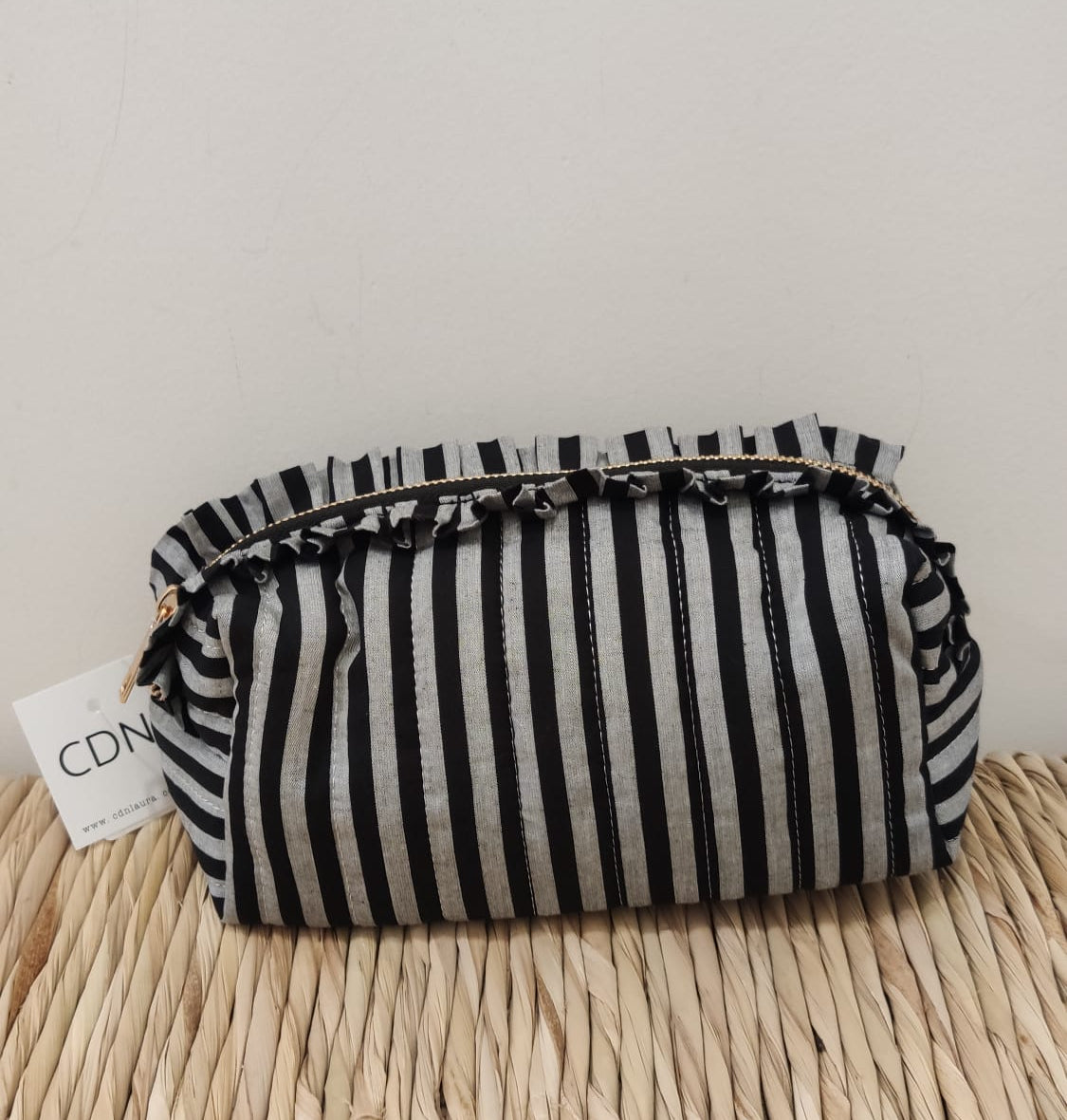 NECESER VOLANTE NEGRO