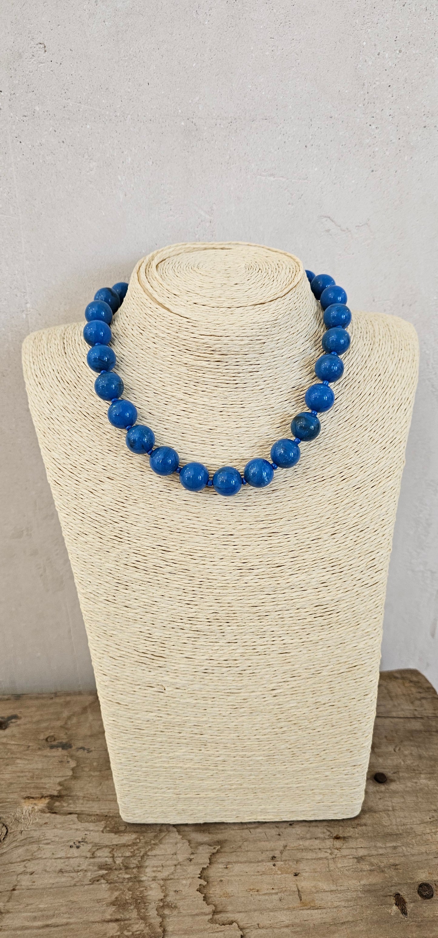 COLLAR AZUL