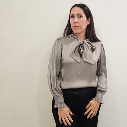 BLUSA SATÉN LAZO