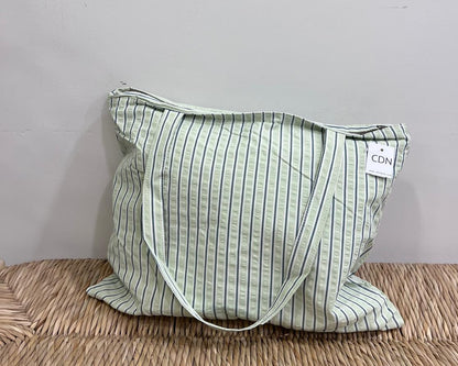 BOLSO Y NECESERES VERDE