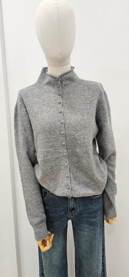 JERSEY BOTÓN GRIS