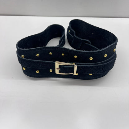 CINTURÓN PIEL TACHAS