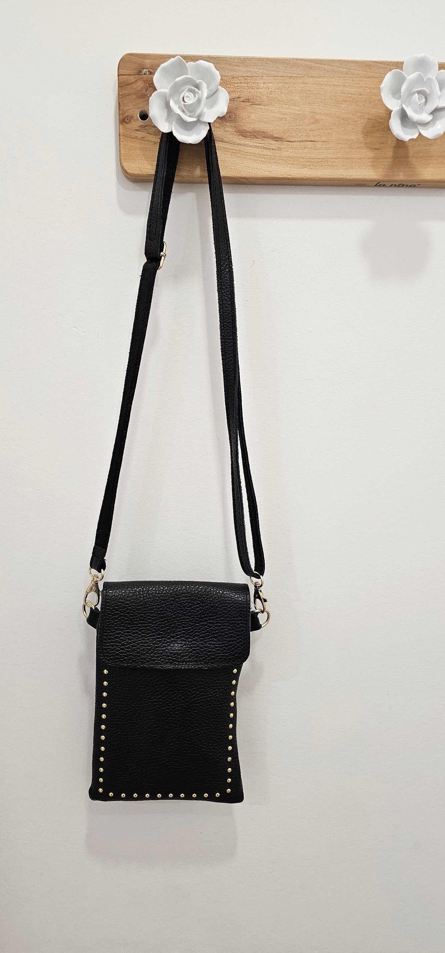 BOLSO TACHUELAS NEGRO