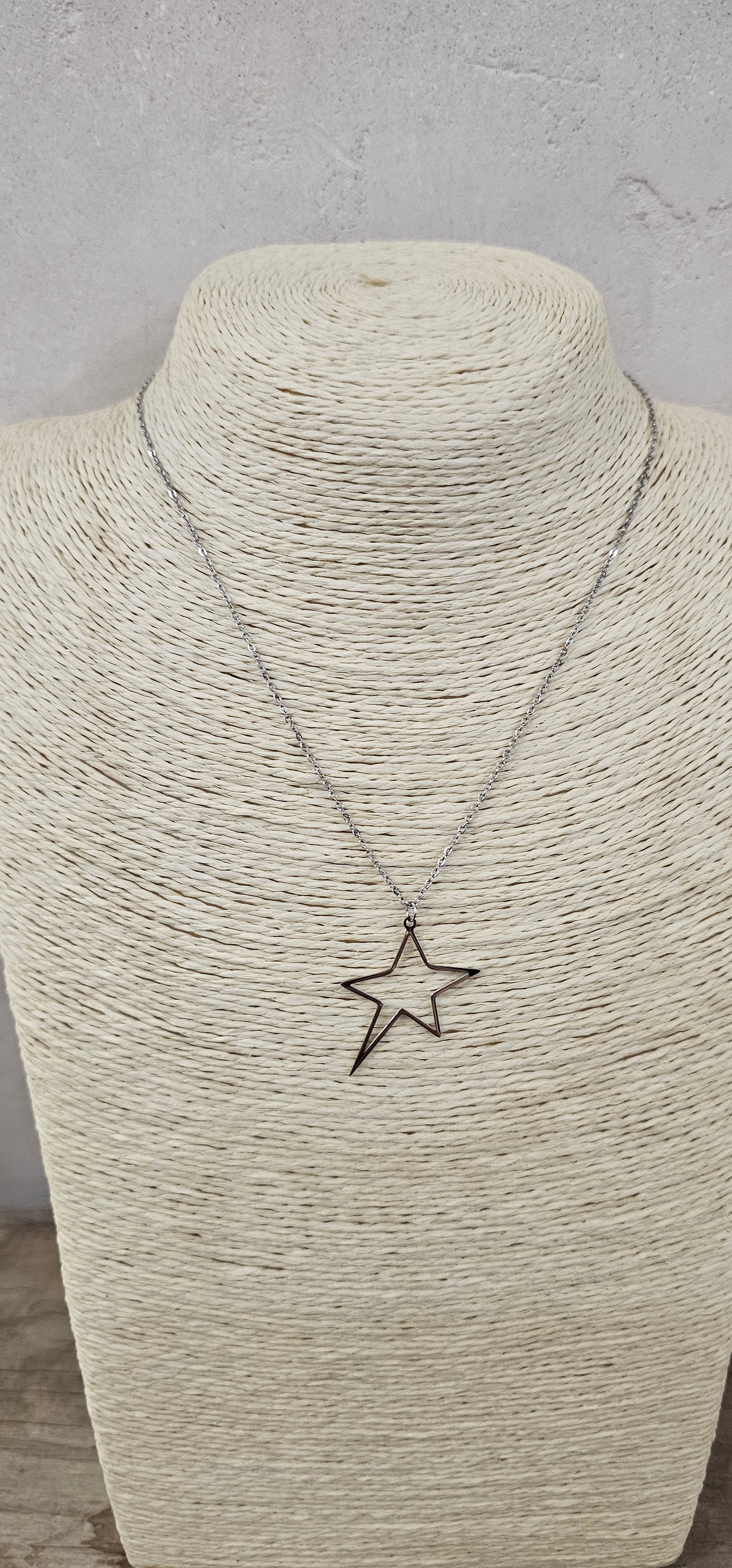 COLLAR ESTRELLITA PLATA