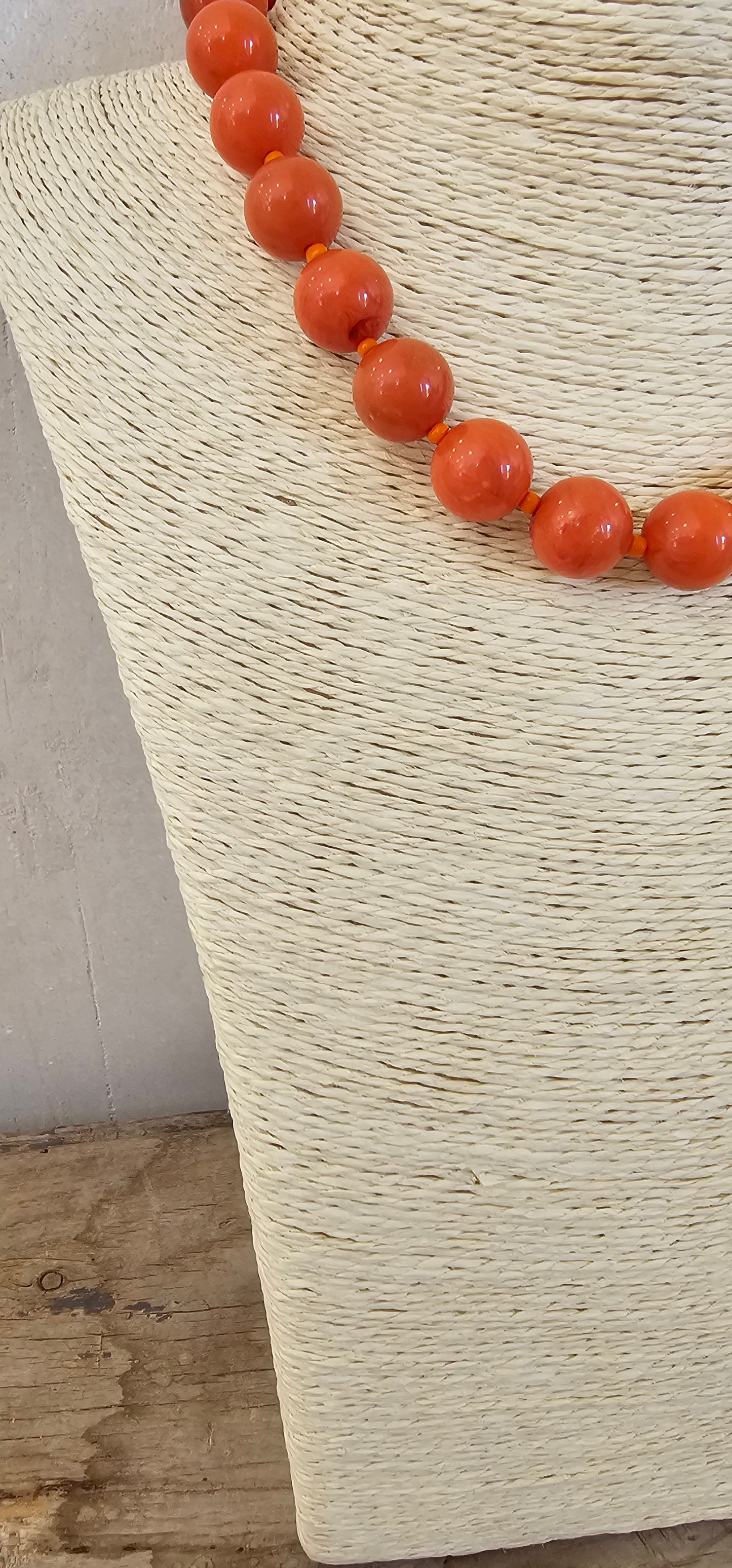 COLLAR NARANJA
