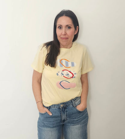 CAMISETA CHANCLAS ANARILLAS