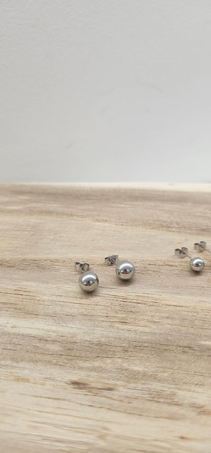 PENDIENTE BOLITA PLATA