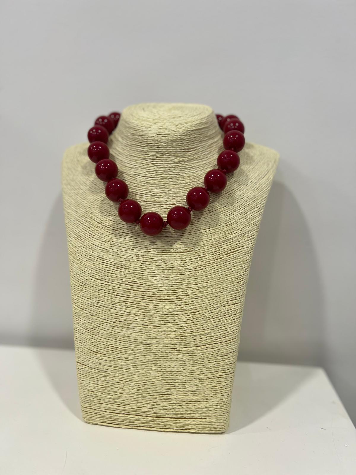 COLLAR ROJO