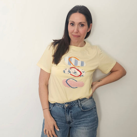 CAMISETA CHANCLAS ANARILLAS