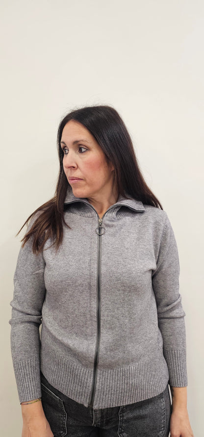 CHAQUETA CREMALLERA GRIS