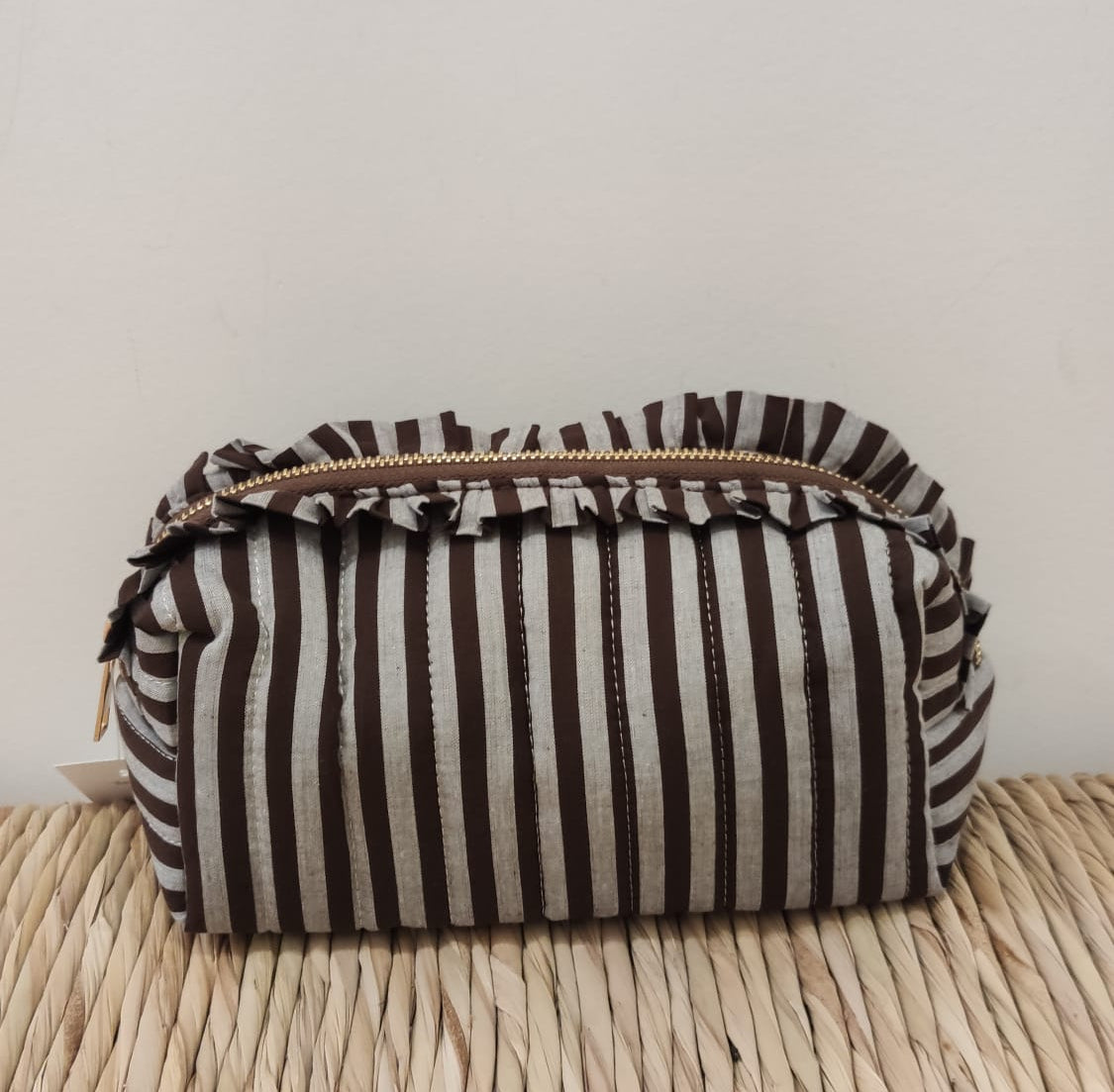 NECESER VOLANTE CHOCO