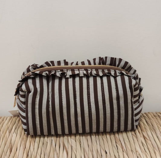 NECESER VOLANTE CHOCO
