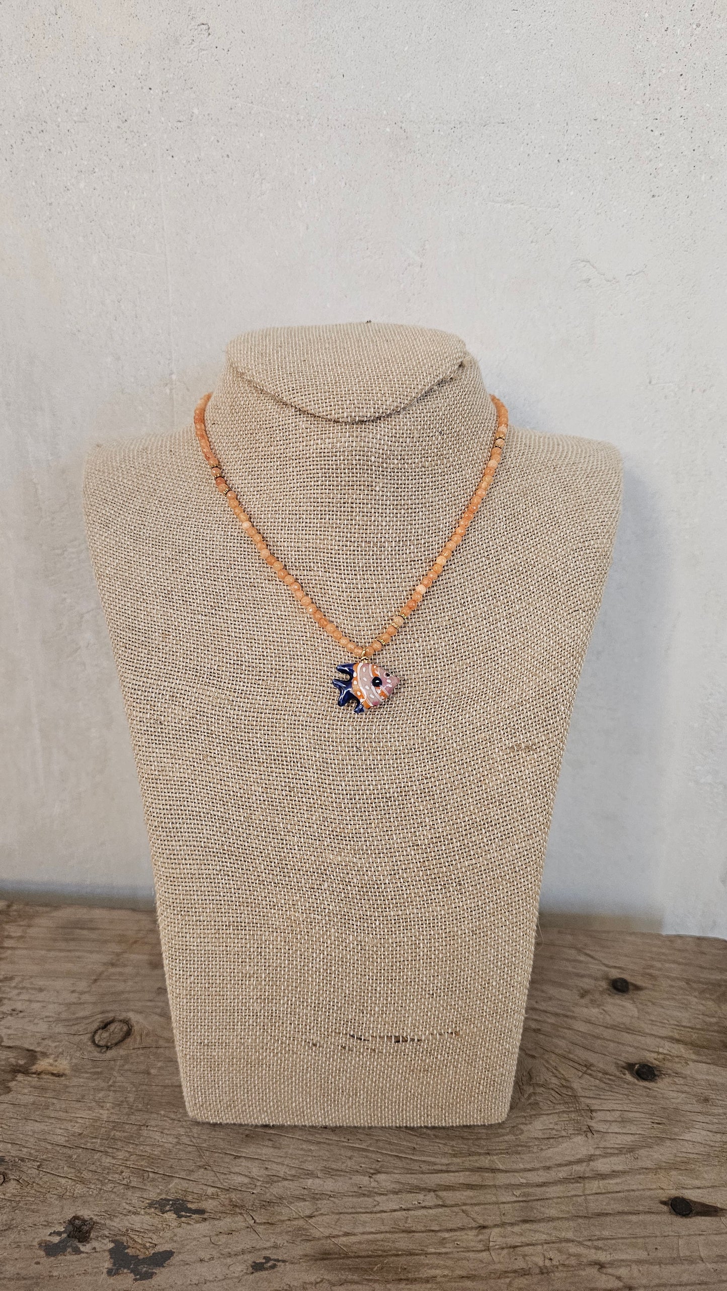 COLLAR PEZ NARANJA