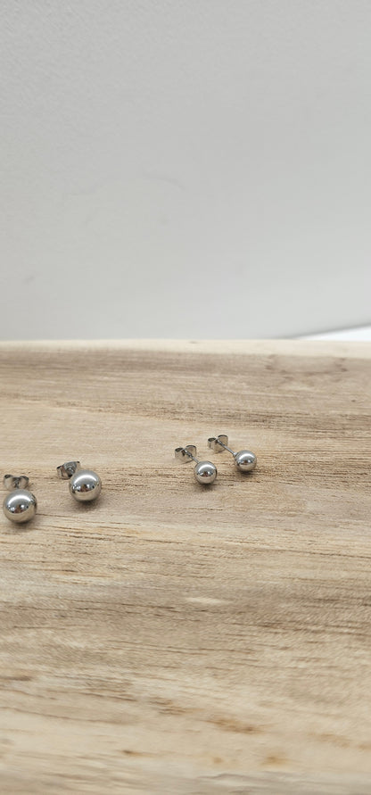 PENDIENTE BOLITA PLATA