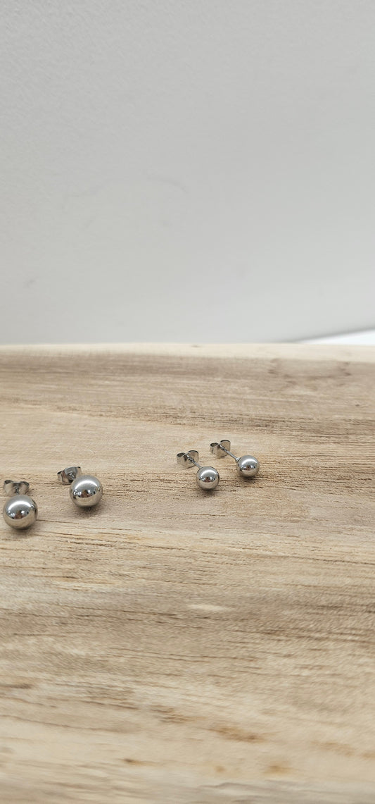 PENDIENTE BOLITA PLATA