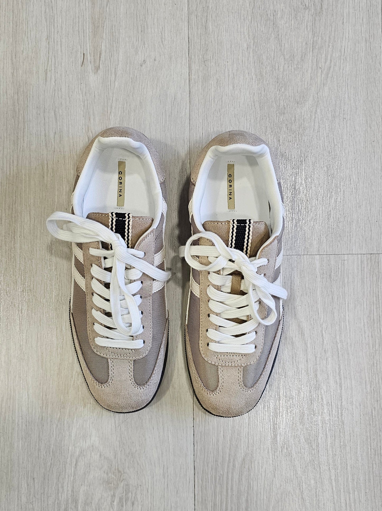 ZAPATILLA RETRO CAMEL