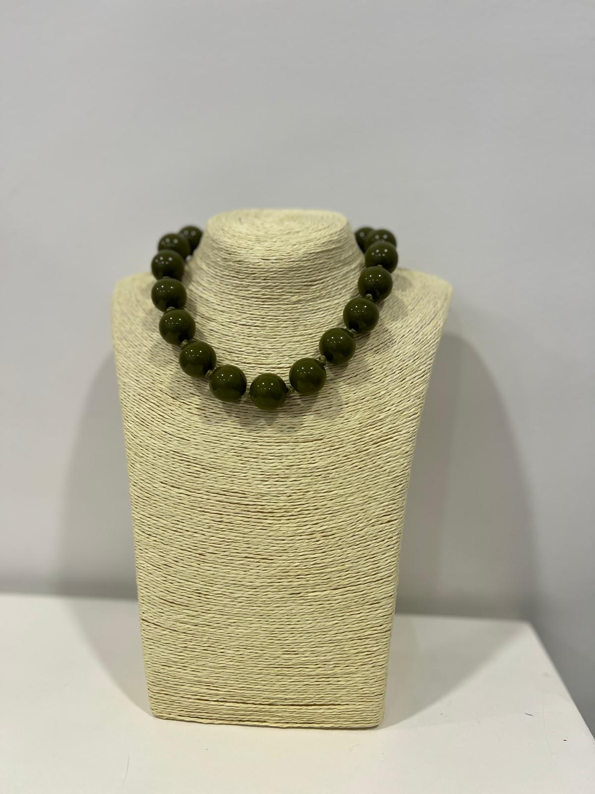 COLLAR VERDE